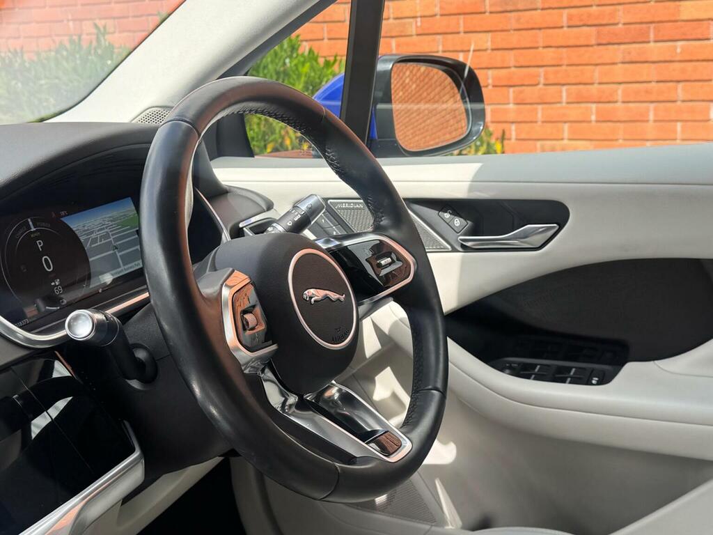 Jaguar I-Pace Electric Black #23