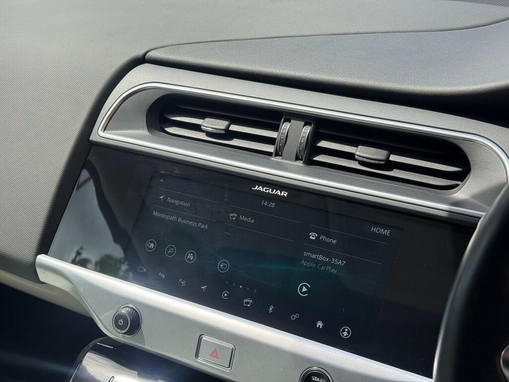 Jaguar I-Pace Electric Black #32