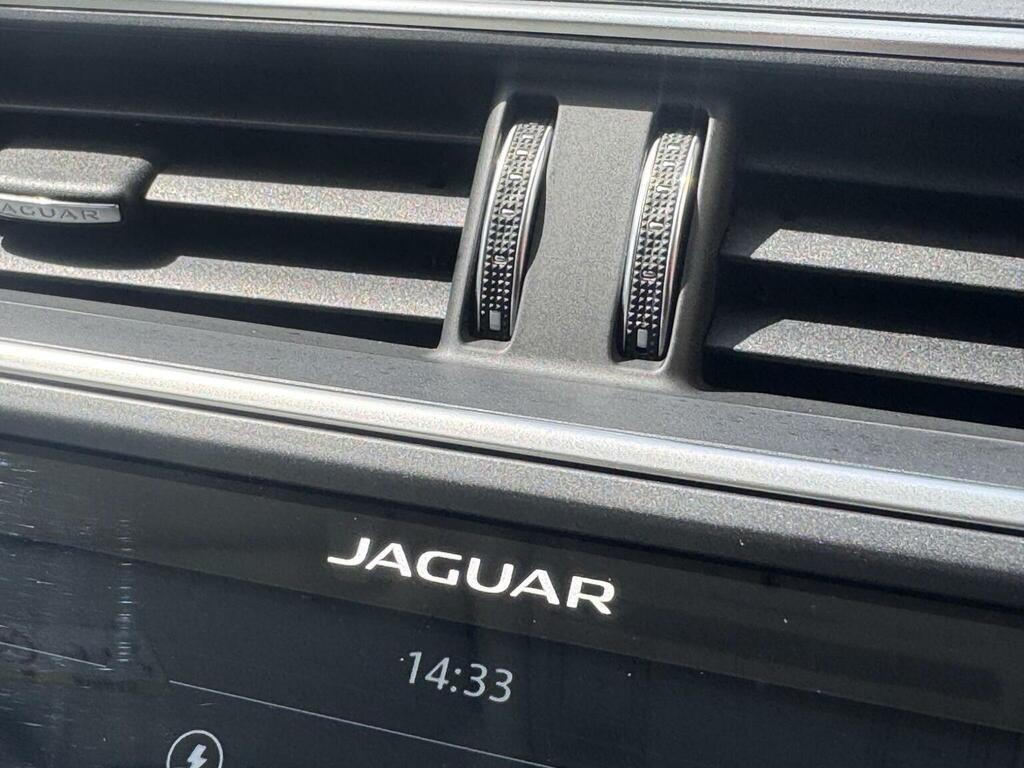 Jaguar I-Pace Electric Black #52