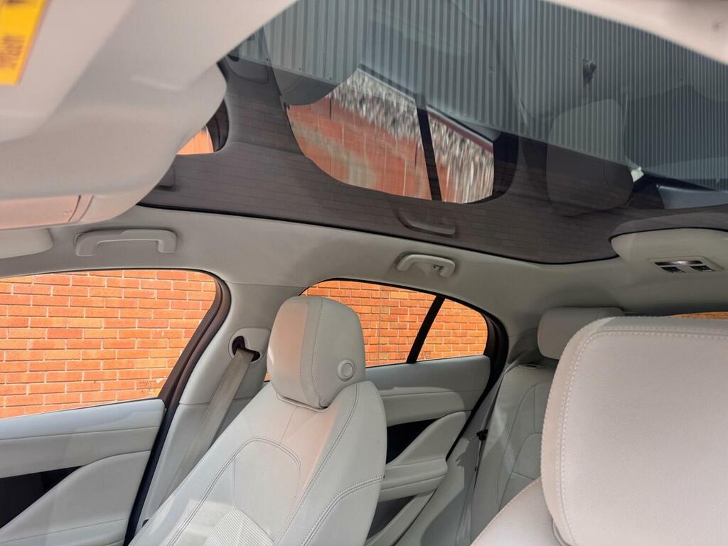 Jaguar I-Pace Electric Black #24