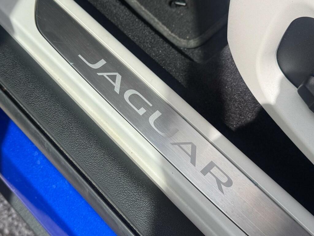 Jaguar I-Pace Electric Black #35