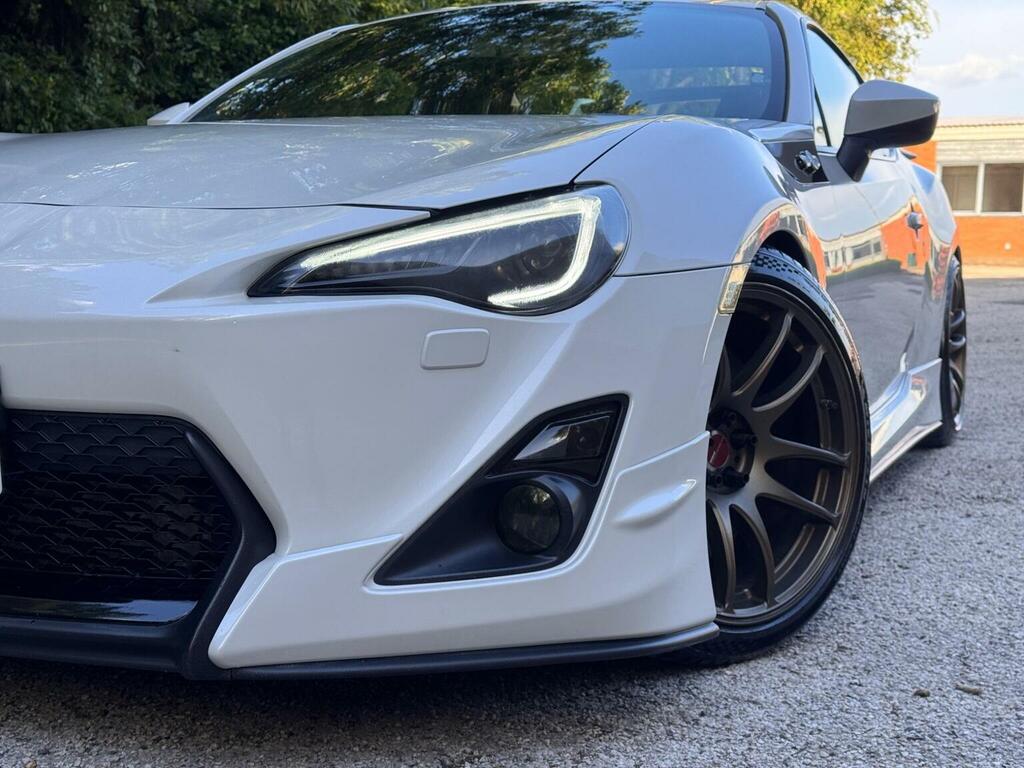 Toyota GT86 2.0 Boxer D-4s Aero Euro 5 White #6