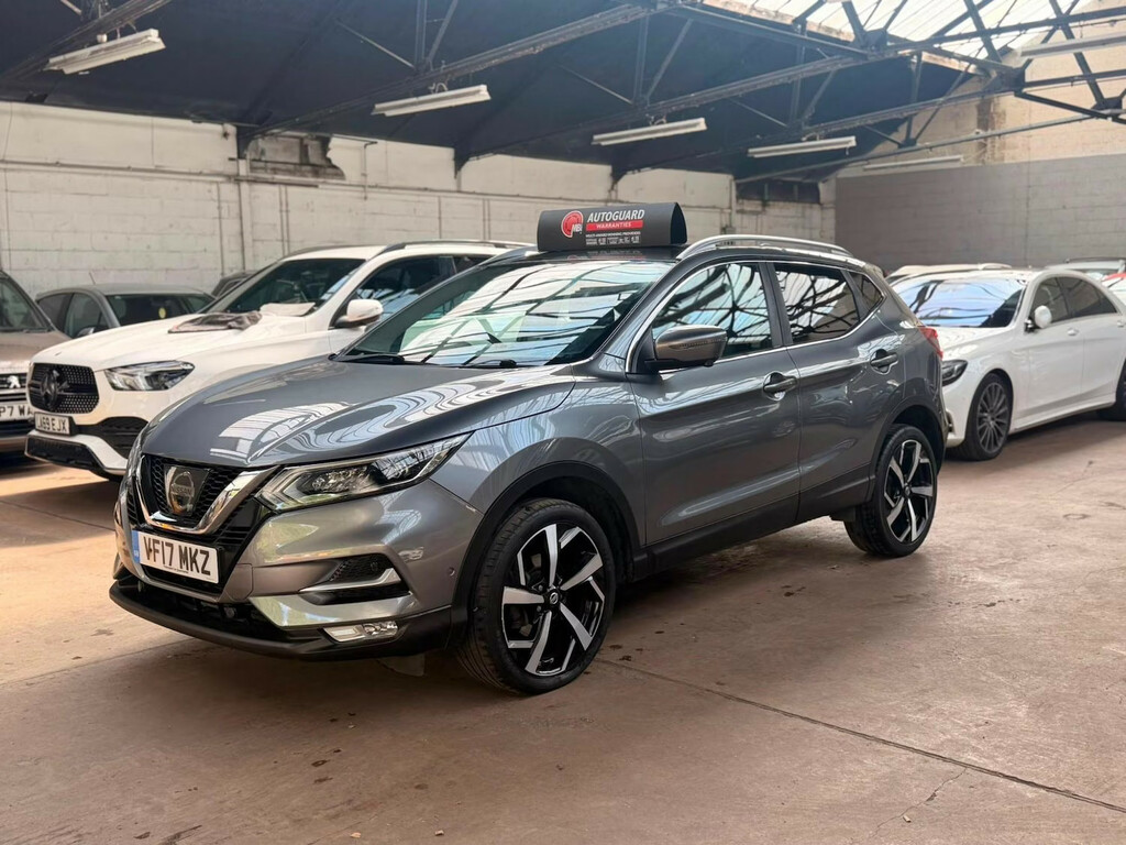 Nissan Qashqai 1.6 Dci Tekna Xtronic Hatchback Grey