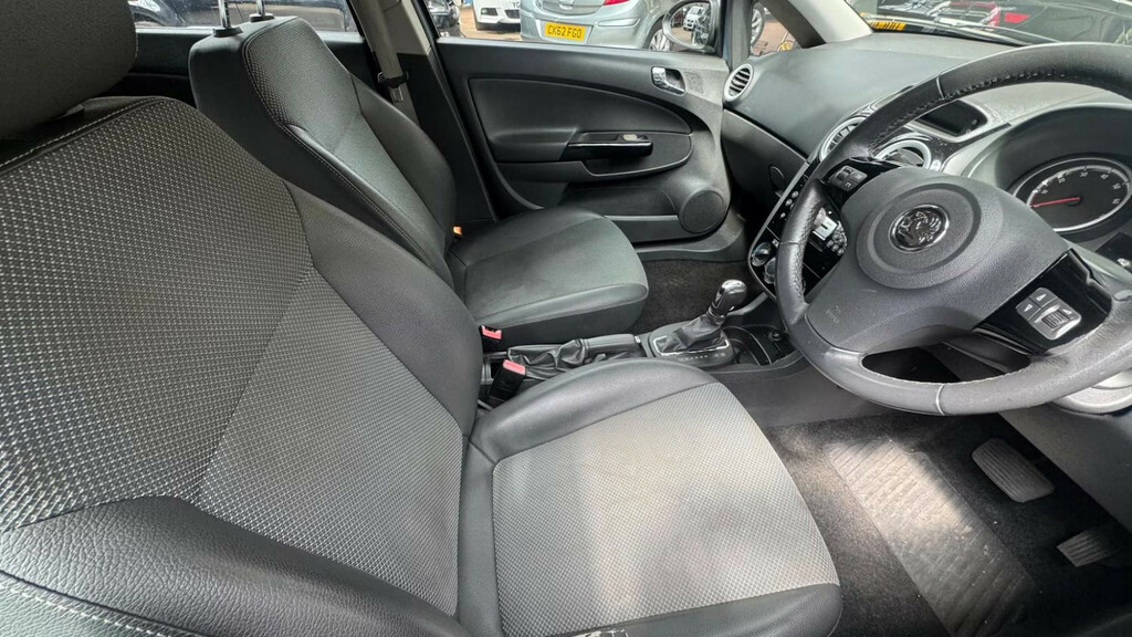 Vauxhall Corsa 1.4 Design 16V Gold #9