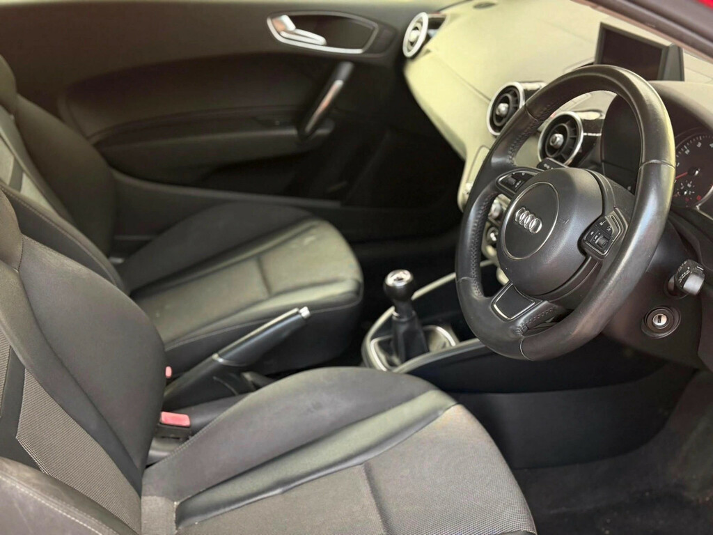 Audi A1 1.6 Tdi Se Euro 5 Ss Black #11