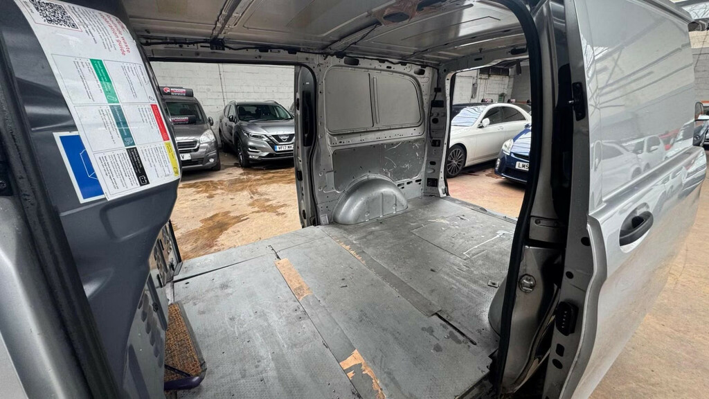 Mercedes-Benz Vito 1.6 111 Cdi Panel Black #13