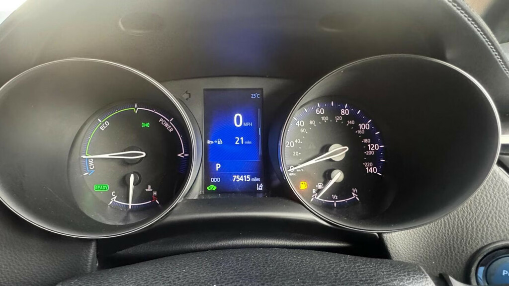 Toyota C-Hr Dynamic Silver #15
