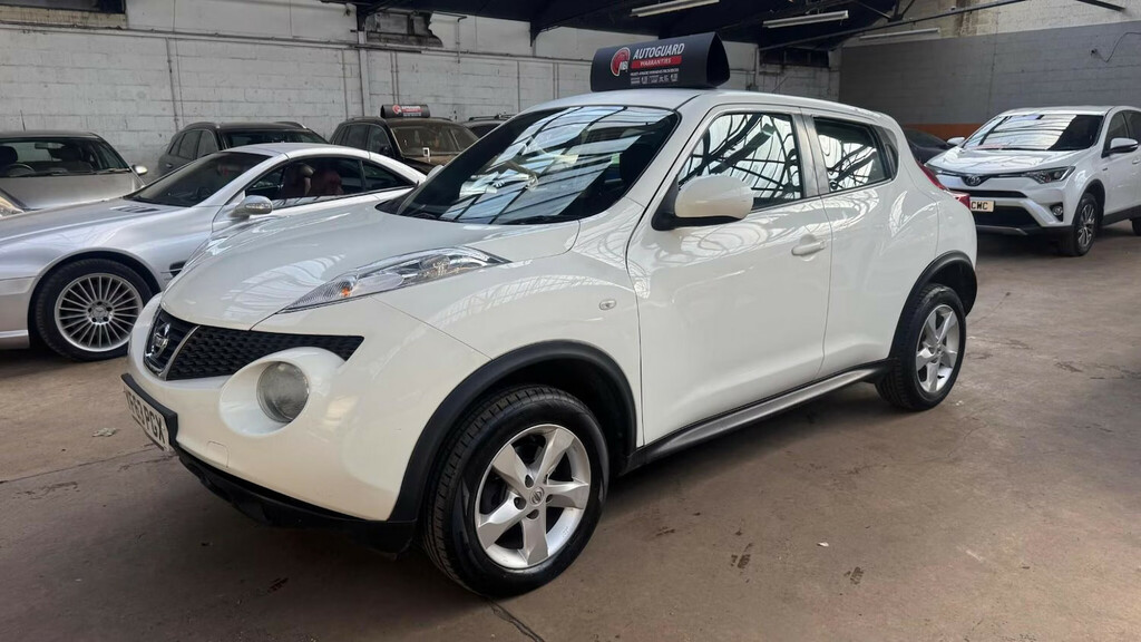 Nissan Juke 1.6 94 Visia Hatchback White