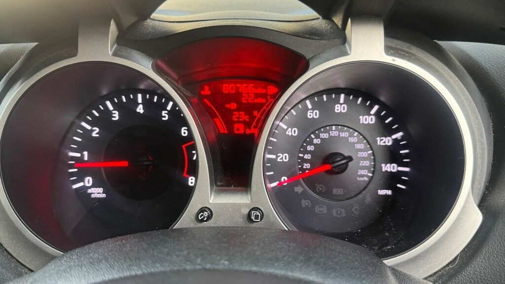 Nissan Juke Acenta White #13