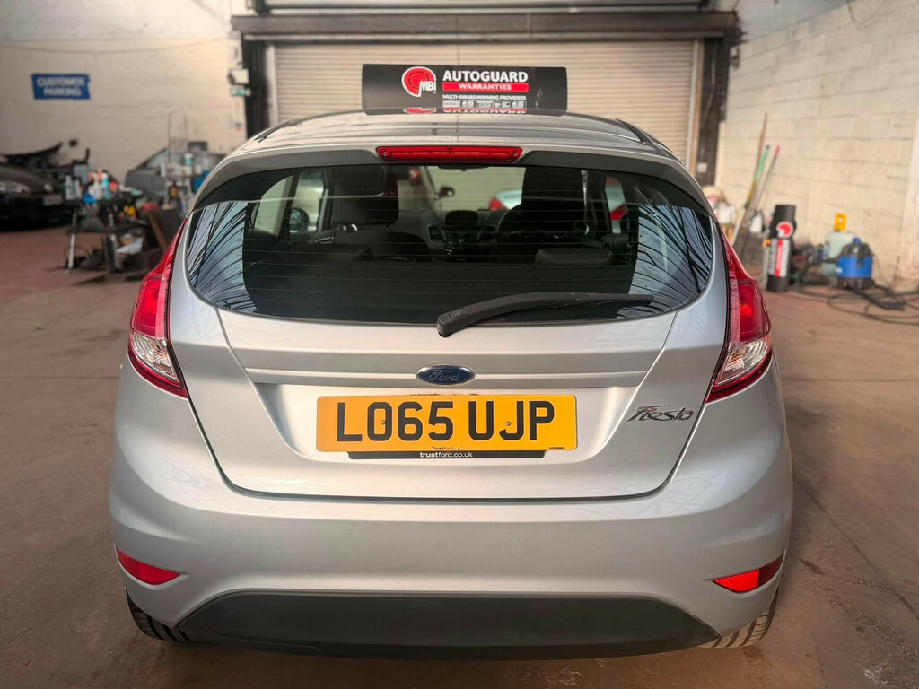 Ford Fiesta 1.25 82 Zetec Hatchback Silver #4