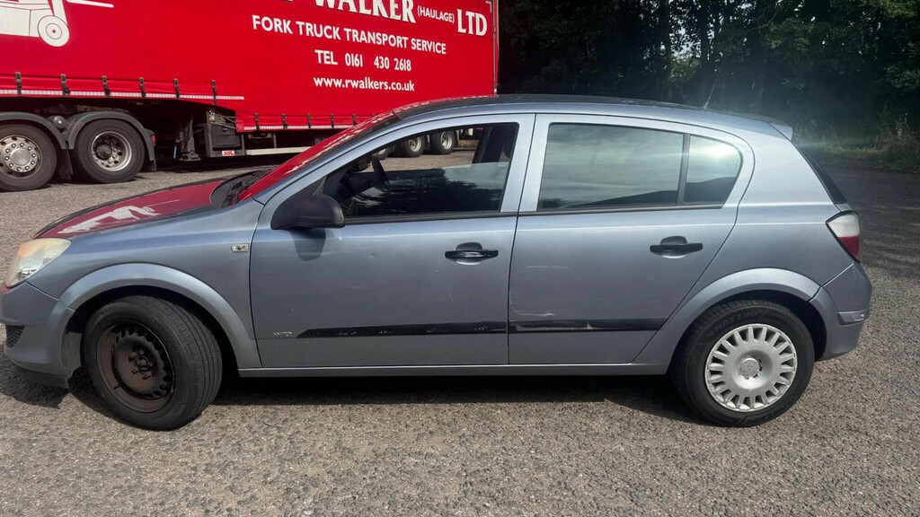 Vauxhall Astra 1.8I Vvt Life Ac Hatchback Silver #3