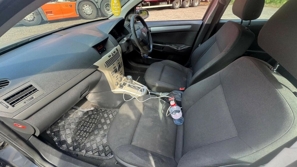 Vauxhall Astra Hatchback Silver #11