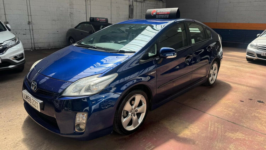 Toyota Prius 1.8 Vvti T Spirit Cvt Hatchback El Blue