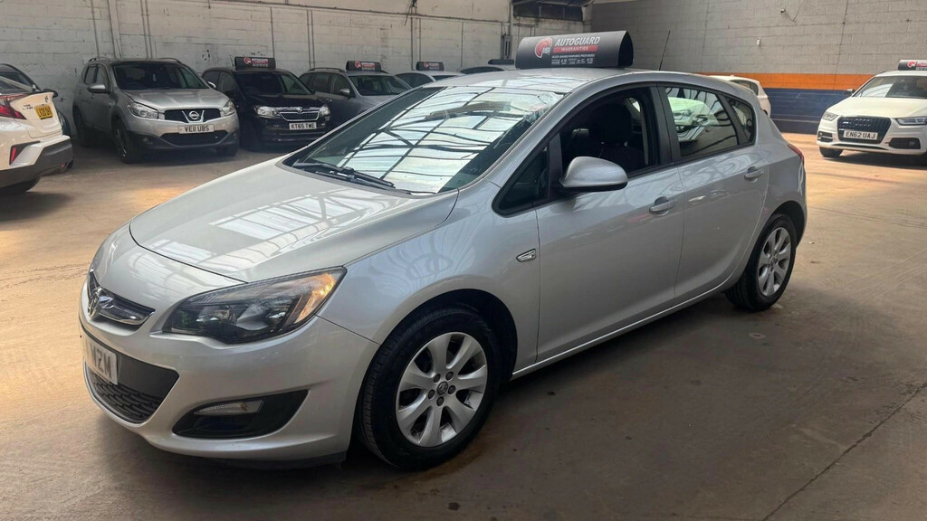 Vauxhall Astra 1.6 Sri 113 Bhp White #7