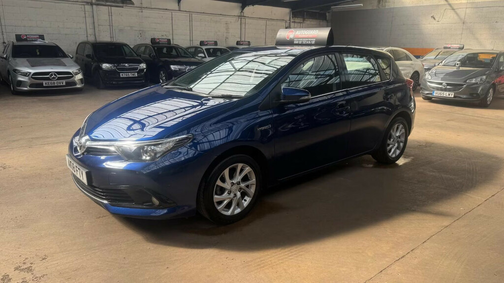 Toyota Auris Hatchback 1.2T Design Tss Nav Red #7