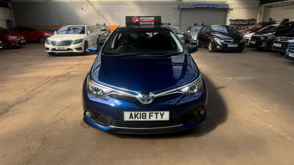 Toyota Auris Hatchback 1.2T Design Tss Nav Red #8