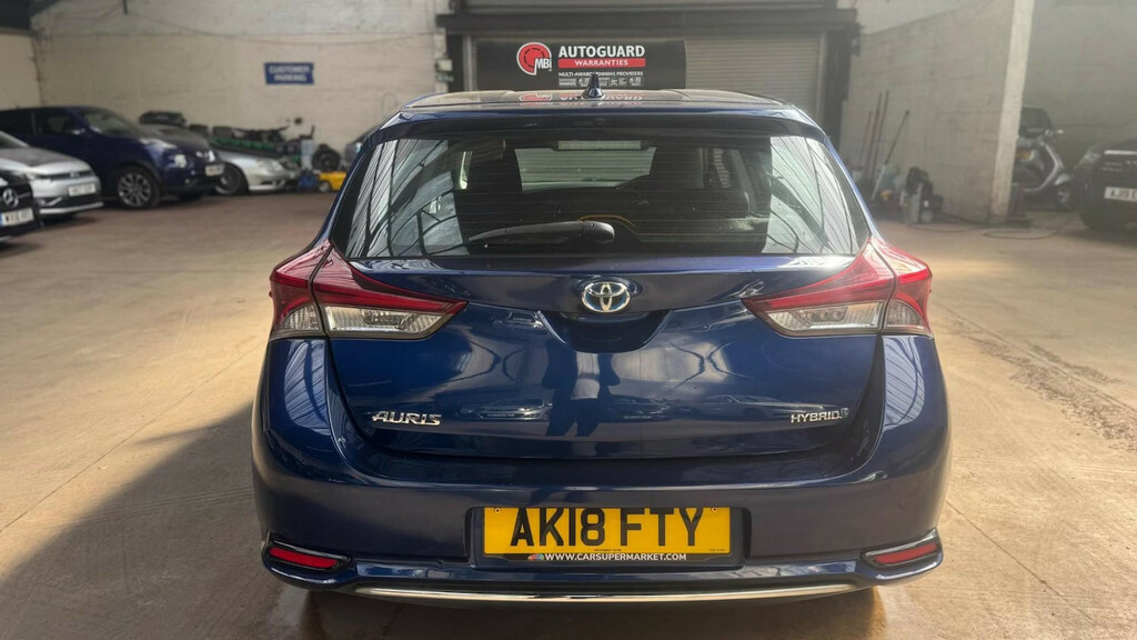 Toyota Auris 1.8 Vvt-h Icon Tech Cvt Euro 6 S S Hatchback Blue #2