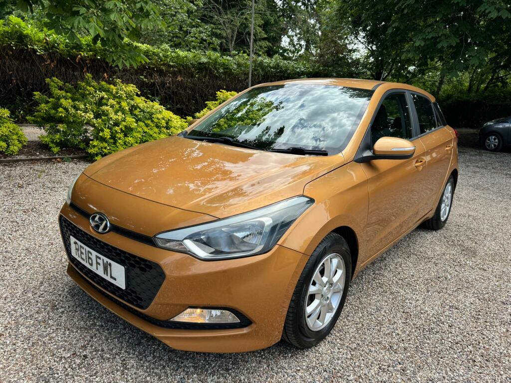 Hyundai I20 Se Red #5