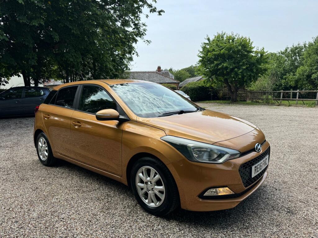 Hyundai I20 Se Red