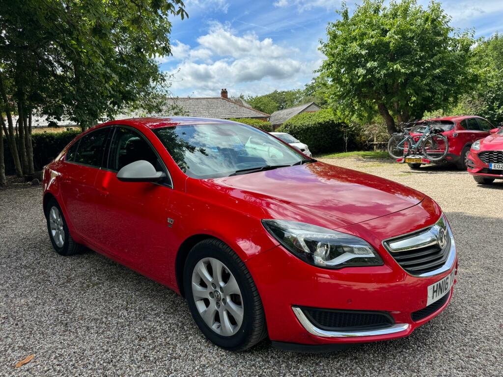 Vauxhall Insignia Se Red #2