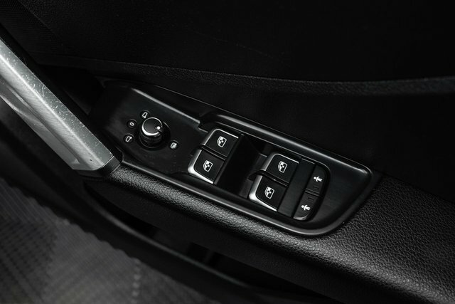 Audi Q2 Q2 Sport Tfsi Black #37