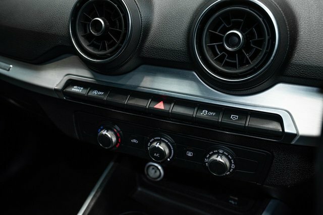 Audi Q2 Q2 Sport Tfsi Black #35