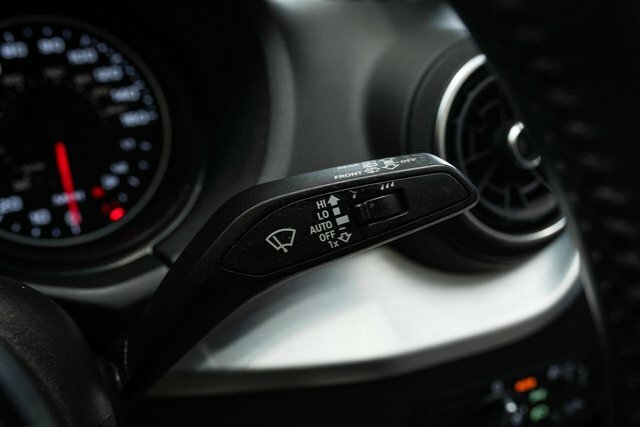 Audi Q2 Q2 Sport Tfsi Black #26