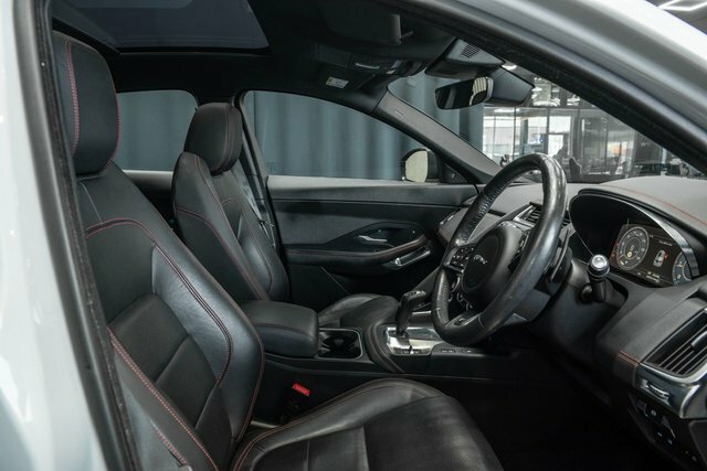Jaguar E-Pace 2.0D 180 Chequered Flag Edition 2020 Red #15