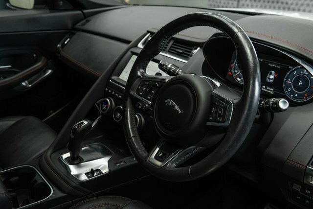 Jaguar E-Pace 2.0D 180 Chequered Flag Edition 2020 Red #23