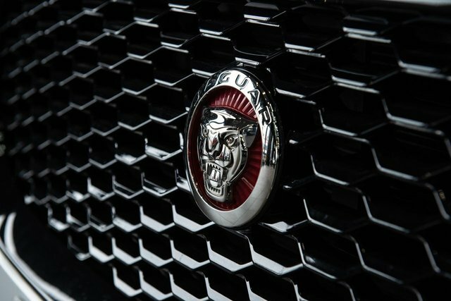Jaguar E-Pace 2.0D 180 Chequered Flag Edition 2020 Red #17