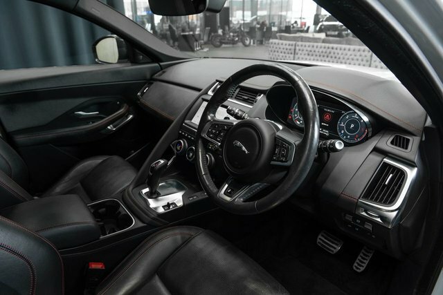 Jaguar E-Pace 2.0D 180 Chequered Flag Edition 2020 Red #22