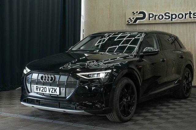 Audi E-tron 55 Suv Quattro 95Kwh 408 Ps Black #3