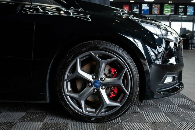 Ford Focus 2.0 Tdci St-3 Hatchback Euro 6 BJ16LFV Black #3