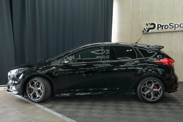 Ford Focus 2.0 Tdci St-3 Hatchback Euro 6 BJ16LFV Black #5