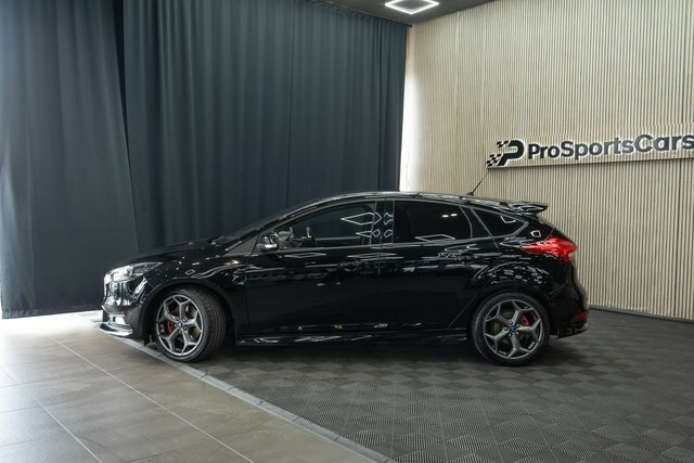 Ford Focus 2.0 Tdci St-3 Hatchback Euro 6 BJ16LFV Black #6