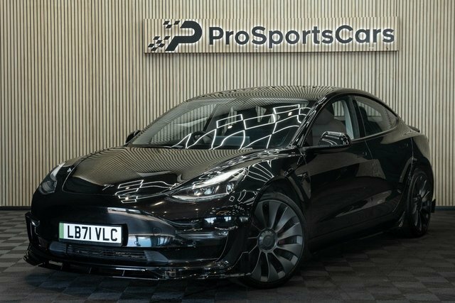 Tesla Model 3 Dual Motor Performance Saloon Black