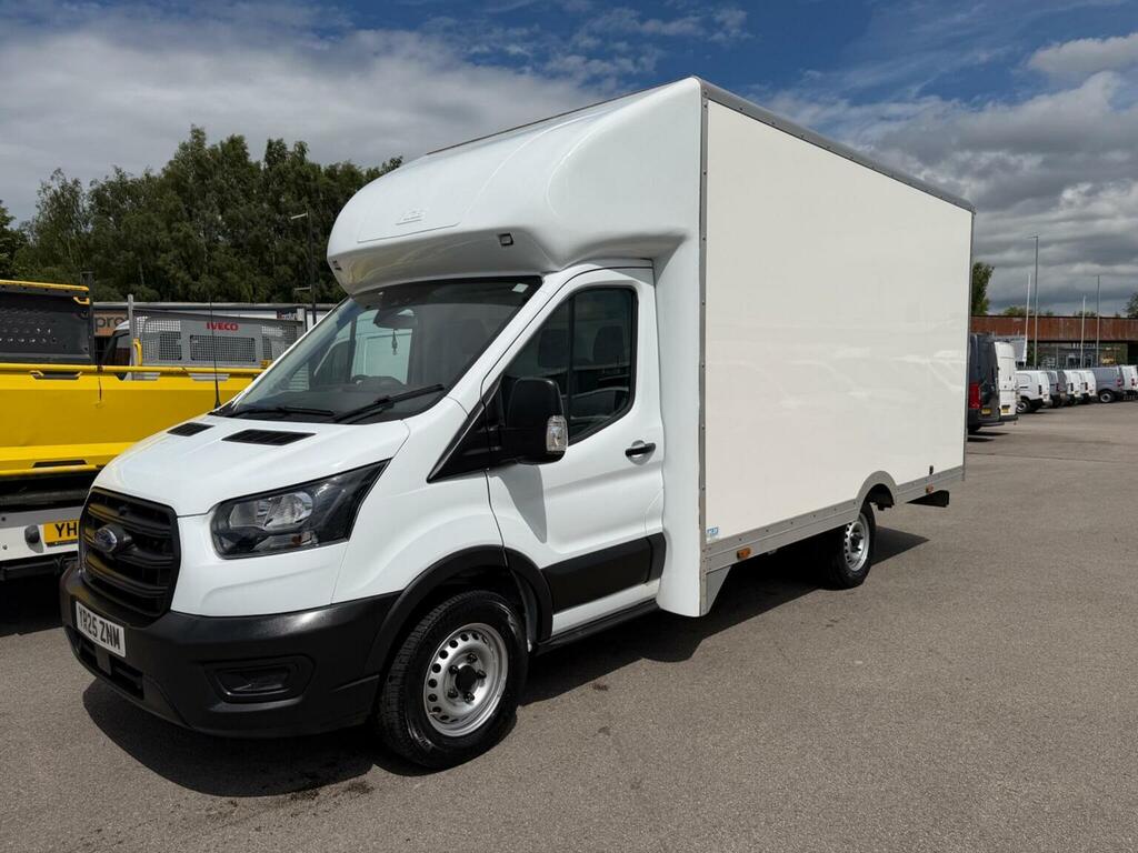 Ford Transit Custom Luton Low-loader Luton 130Ps Leader Fwd 202525 YR25ZNM White #3