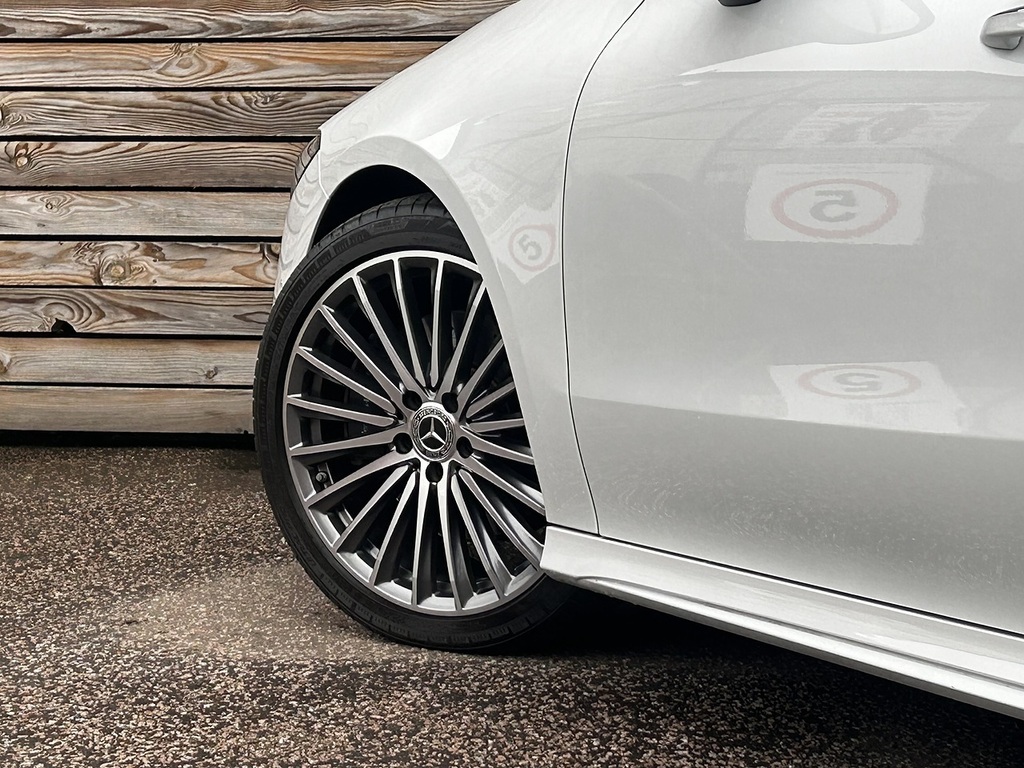 Mercedes-Benz CLA Class Cla 200 Amg Line Executive Tip Black #32
