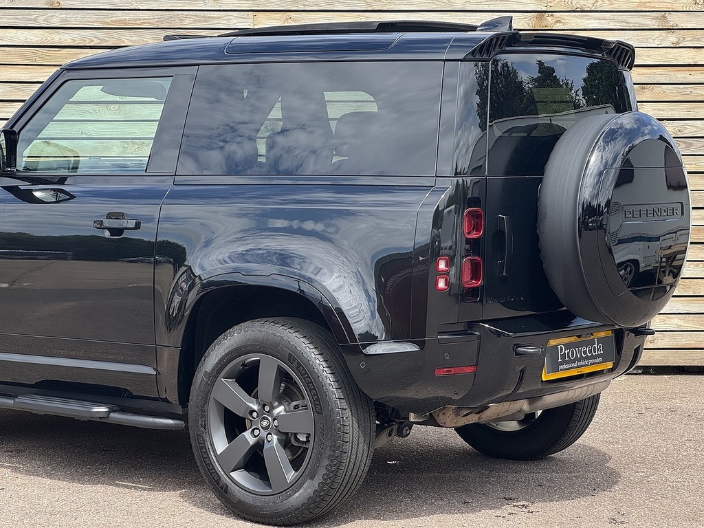 Land Rover Defender 90 3.0 D250 X-dynamic Hse 90 #16