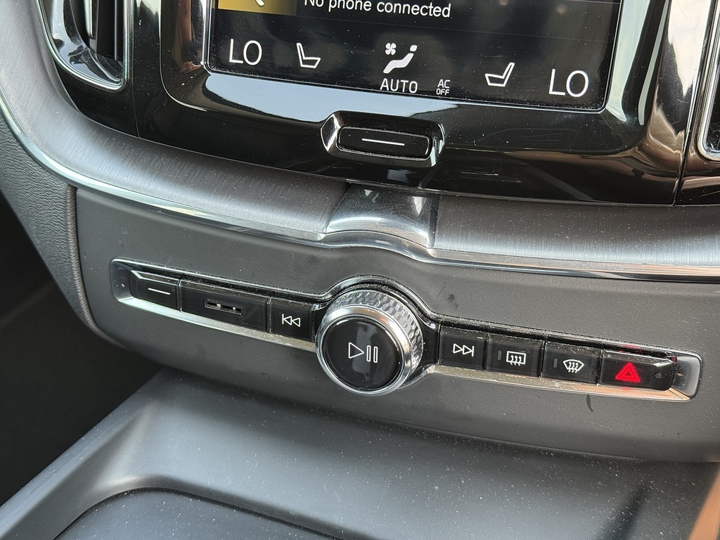 Volvo XC60 B5 Inscription Heated Steering Grey #30