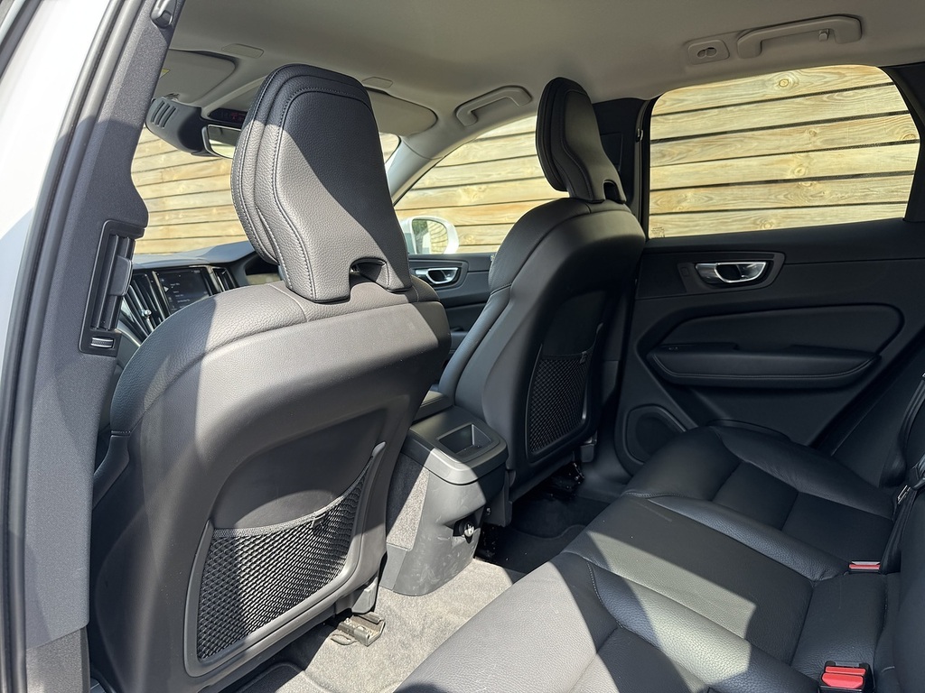 Volvo XC60 B5 Inscription Heated Steering Grey #35