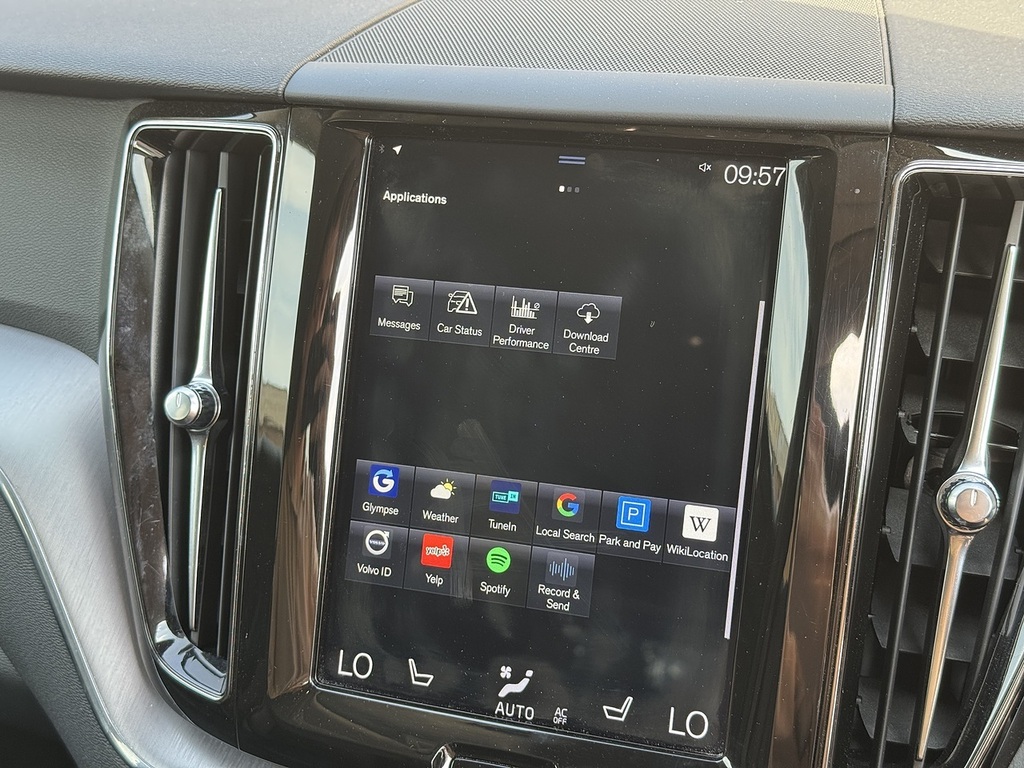 Volvo XC60 B5 Inscription Heated Steering Grey #25