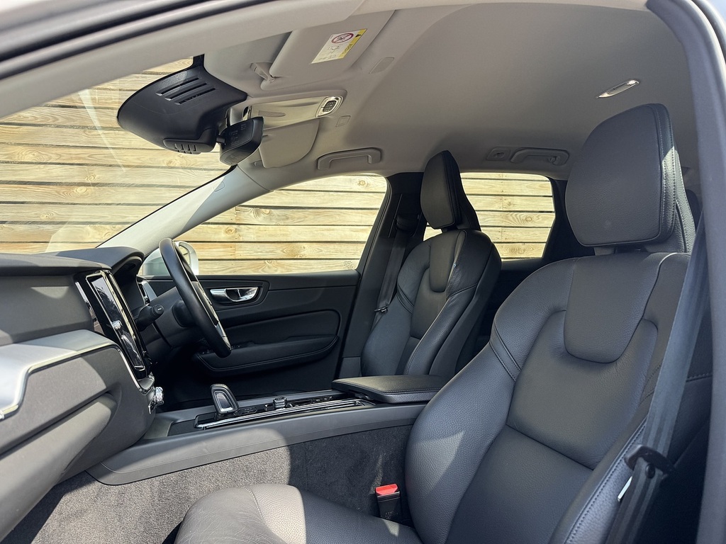 Volvo XC60 B5 Inscription Heated Steering Grey #34