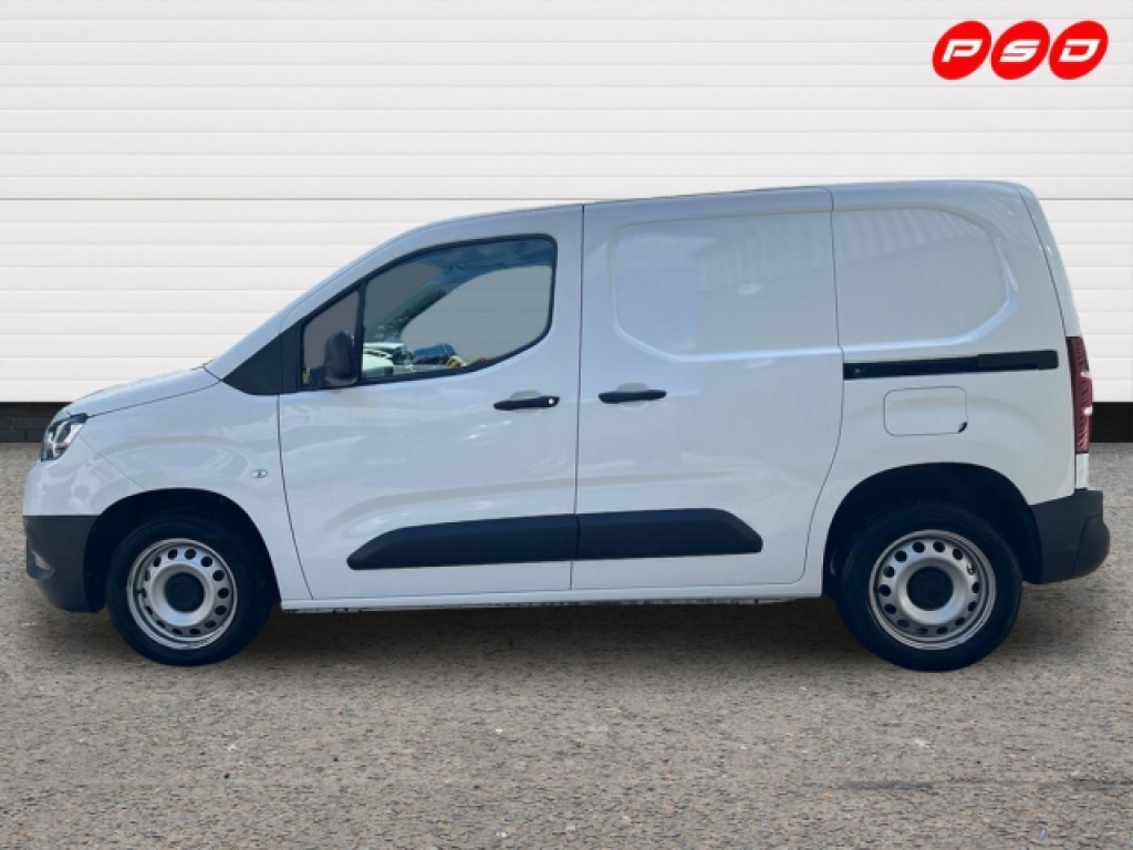 Toyota Proace City 1.5 Bluehdi Active Short Panel Van White #4