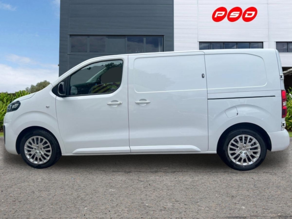 Vauxhall Vivaro 1.5 Turbo D 2700 Pro Panel Van White #4