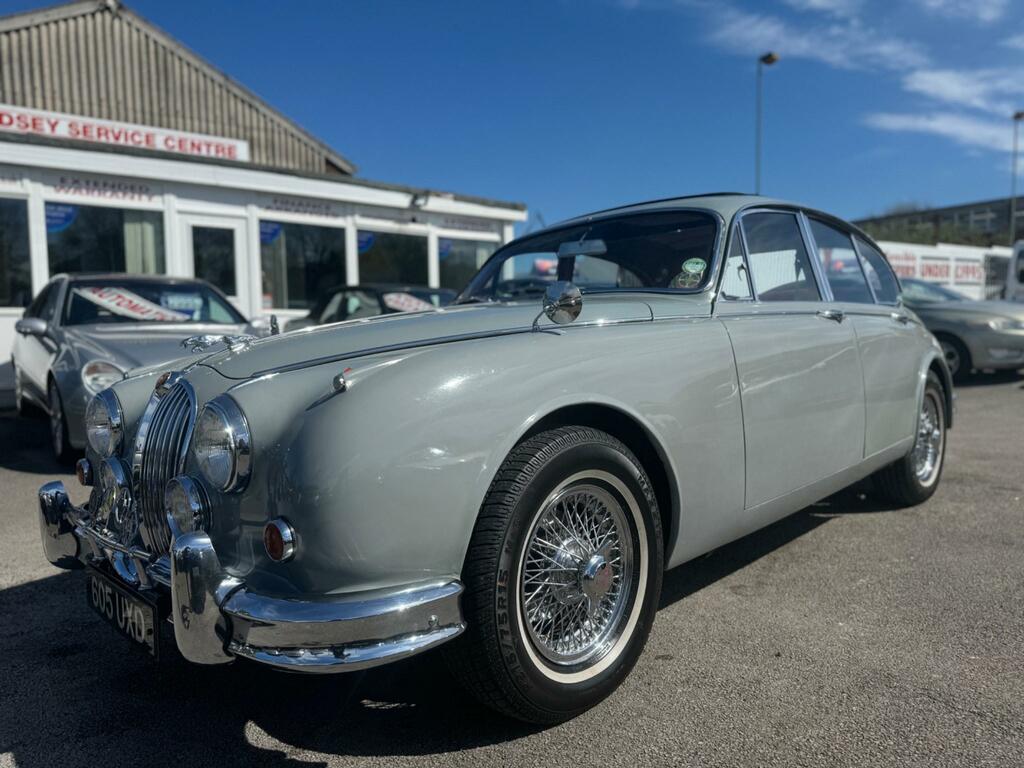 Jaguar Mark II Saloon Grey