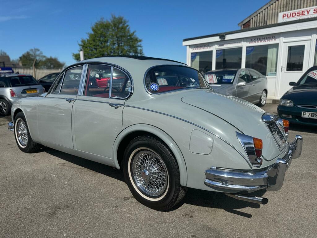 Jaguar Mark II Saloon Grey #5