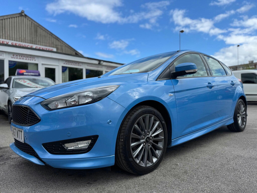 Ford Focus 1.5T Ecoboost St-line Hatchback Blue