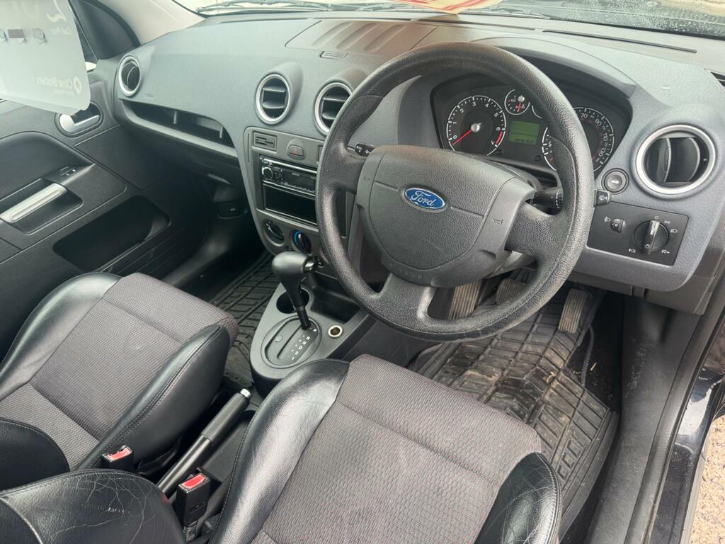Ford Fusion 1.6 Zetec Climate Black #2
