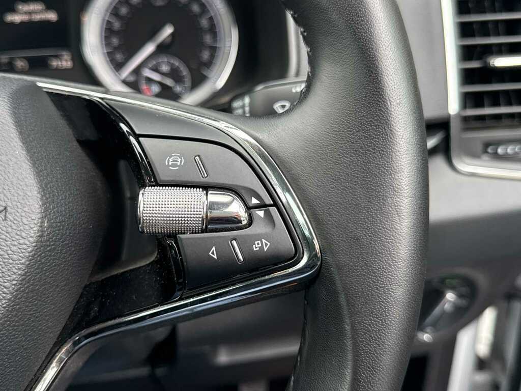 Skoda Karoq 1.0 Tsi 110 Se Technology Silver #7